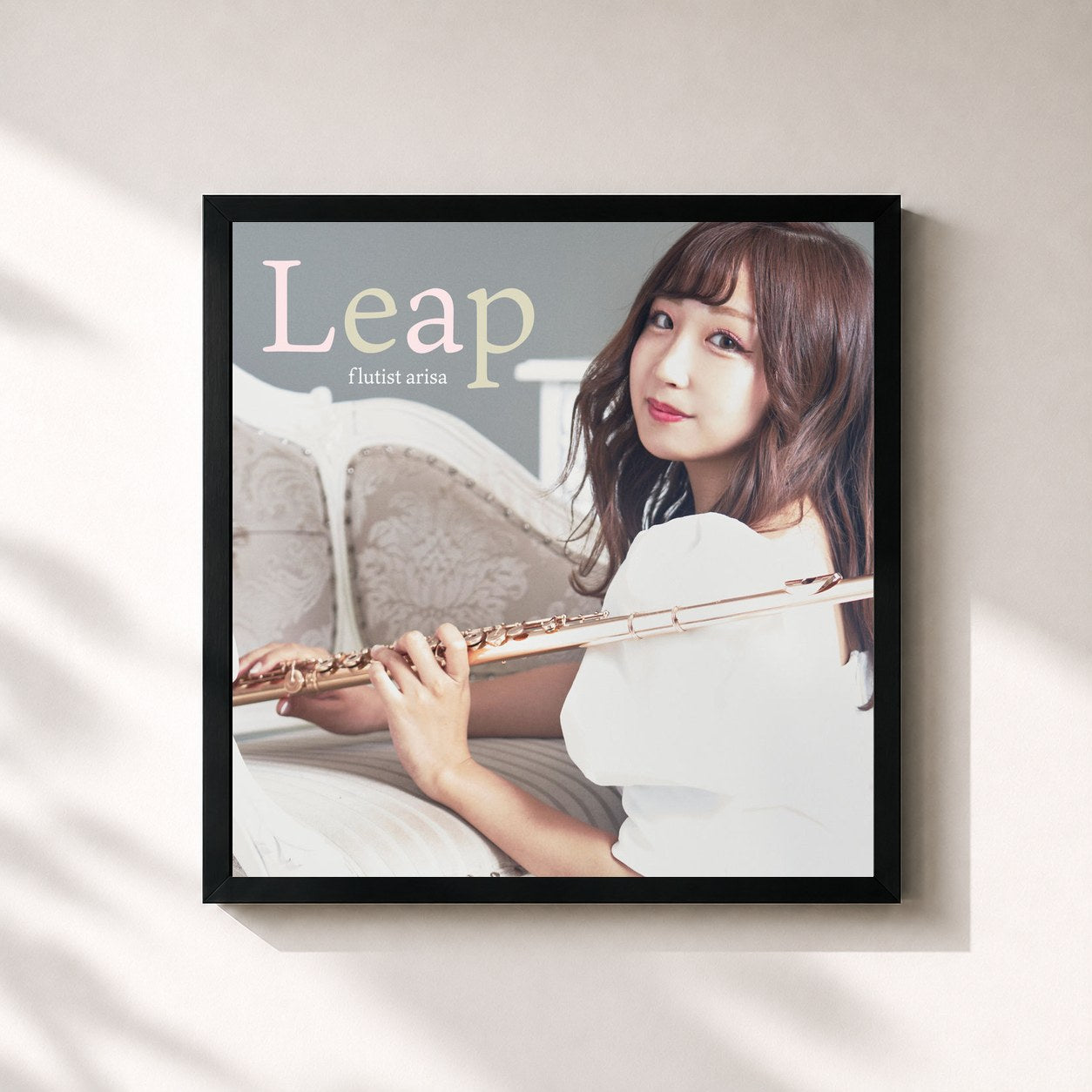 #noir Tableau carré de l'album Leap de Arisa, cadre noir 32x32 cm