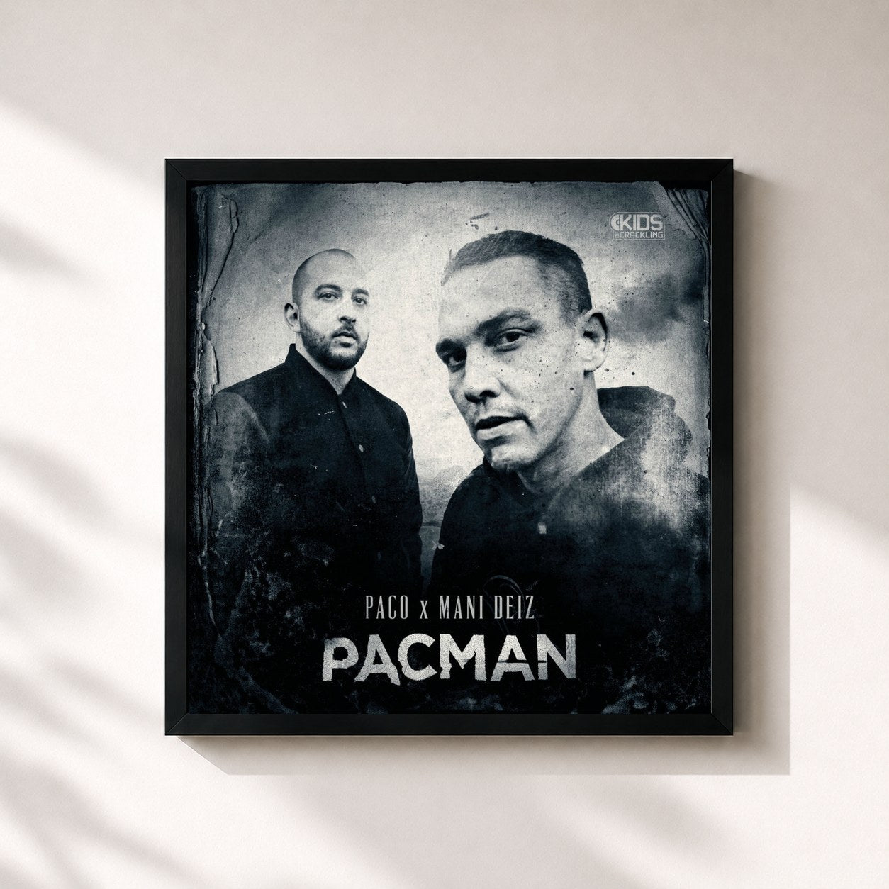 #noir Tableau carré de l'album Pacman de PACO, cadre noir 32x32 cm
