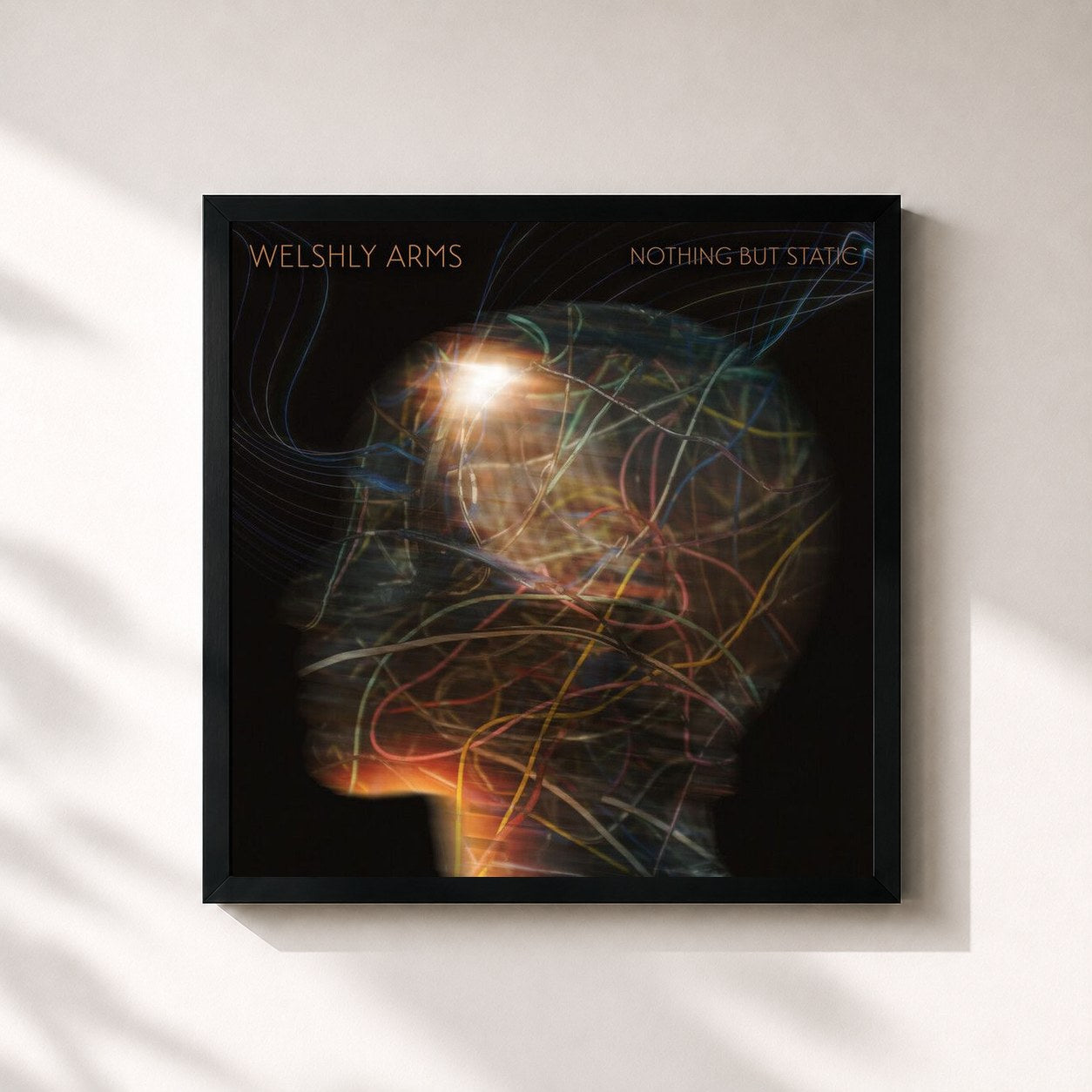 #noir Tableau carré de l'album Nothing But Static de Welshly Arms, cadre noir 32x32 cm