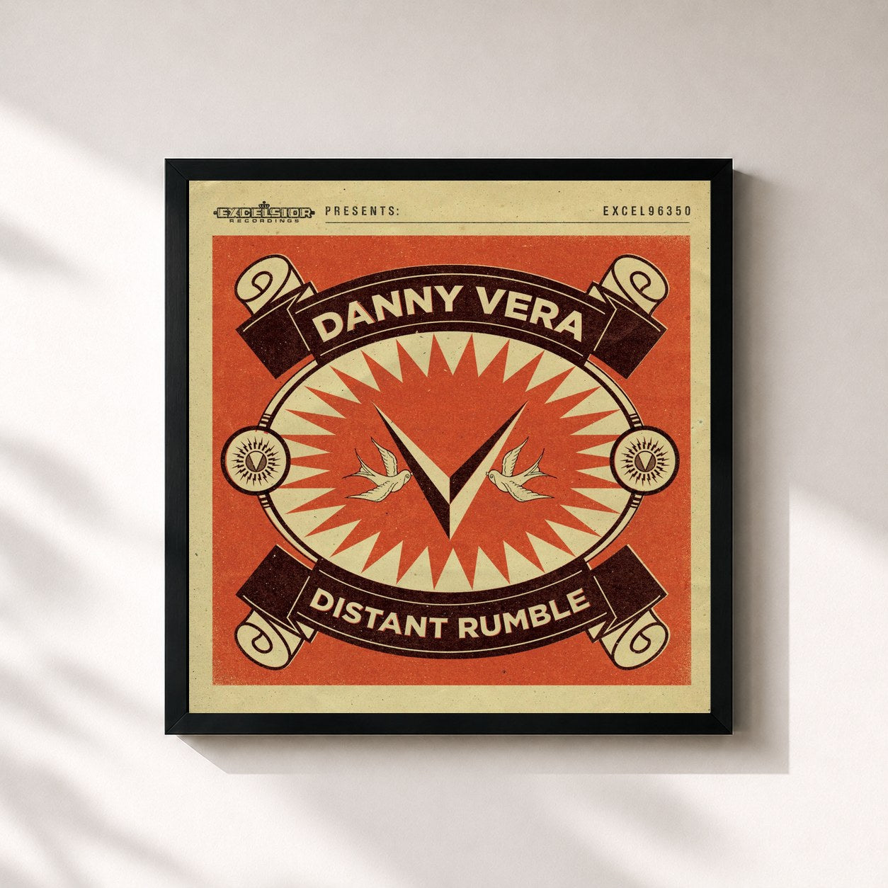#noir Tableau carré de l'album Distant Rumble de Danny Vera, cadre noir 32x32 cm