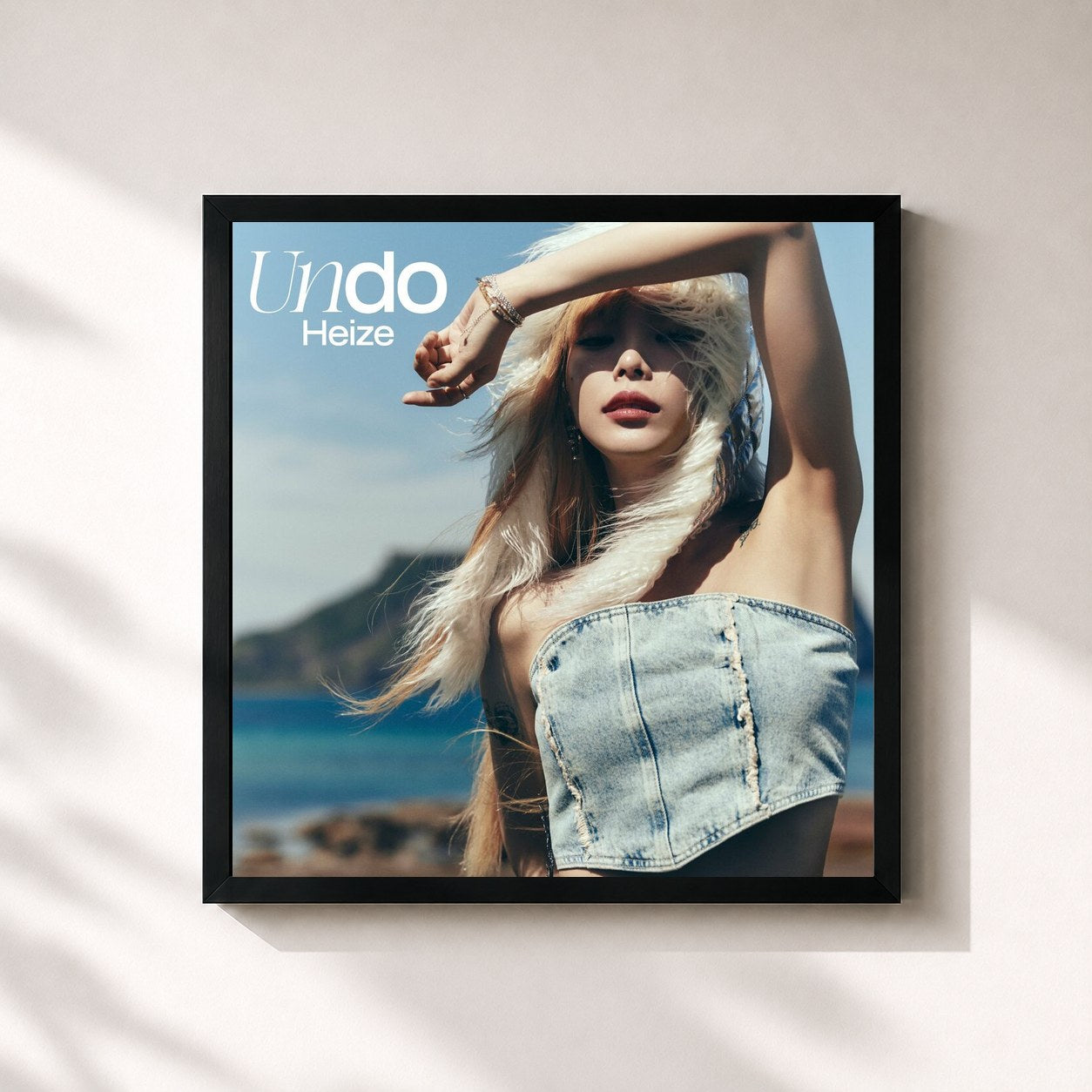 #noir Tableau carré de l'album Undo de HEIZE, cadre noir 32x32 cm