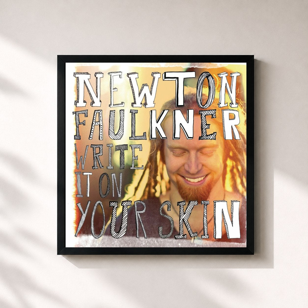 #noir Tableau carré de l'album Write It On Your Skin de Newton Faulkner, cadre noir 32x32 cm