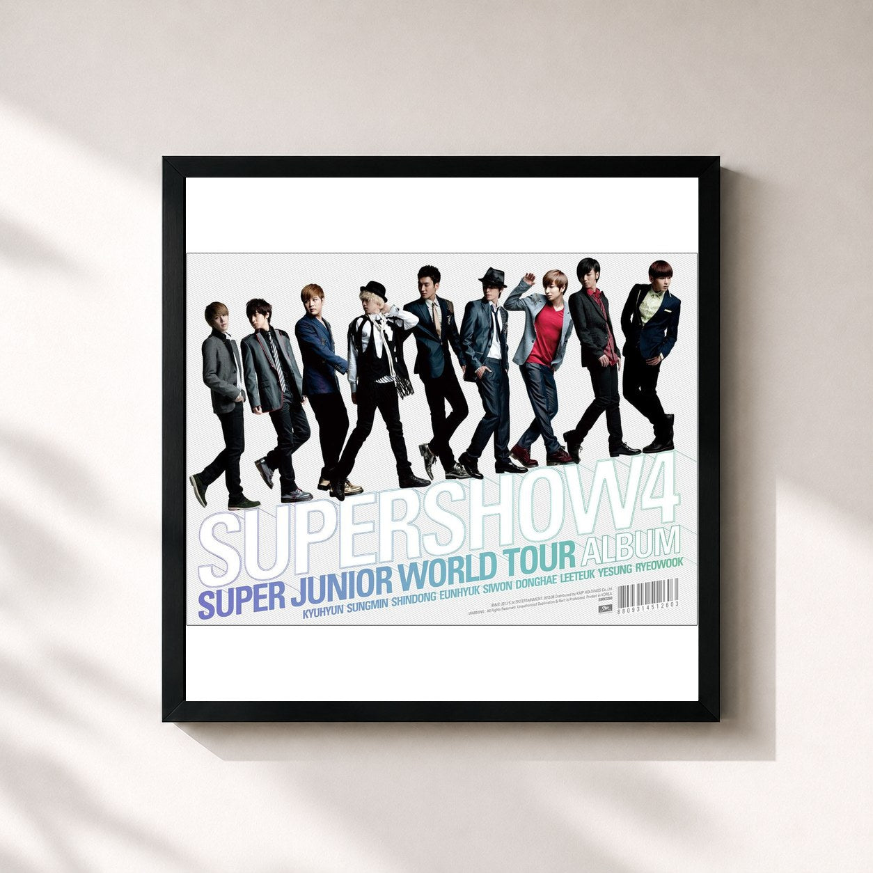 #noir Tableau carré de l'album Super Junior World Tour 'Super Show 4' de SUPER JUNIOR, cadre noir 32x32 cm