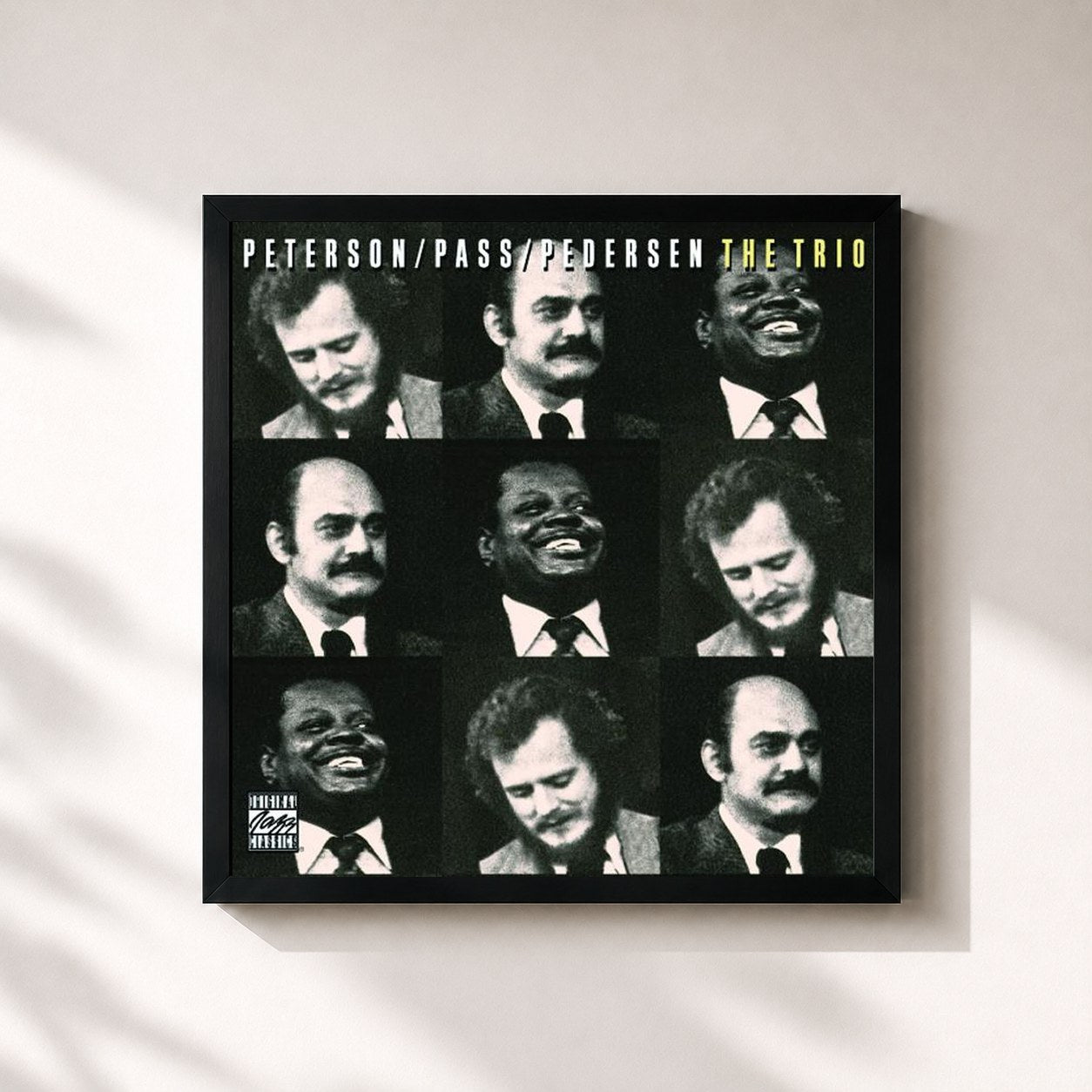 #noir Tableau carré de l'album The Trio de Oscar Peterson, cadre noir 32x32 cm