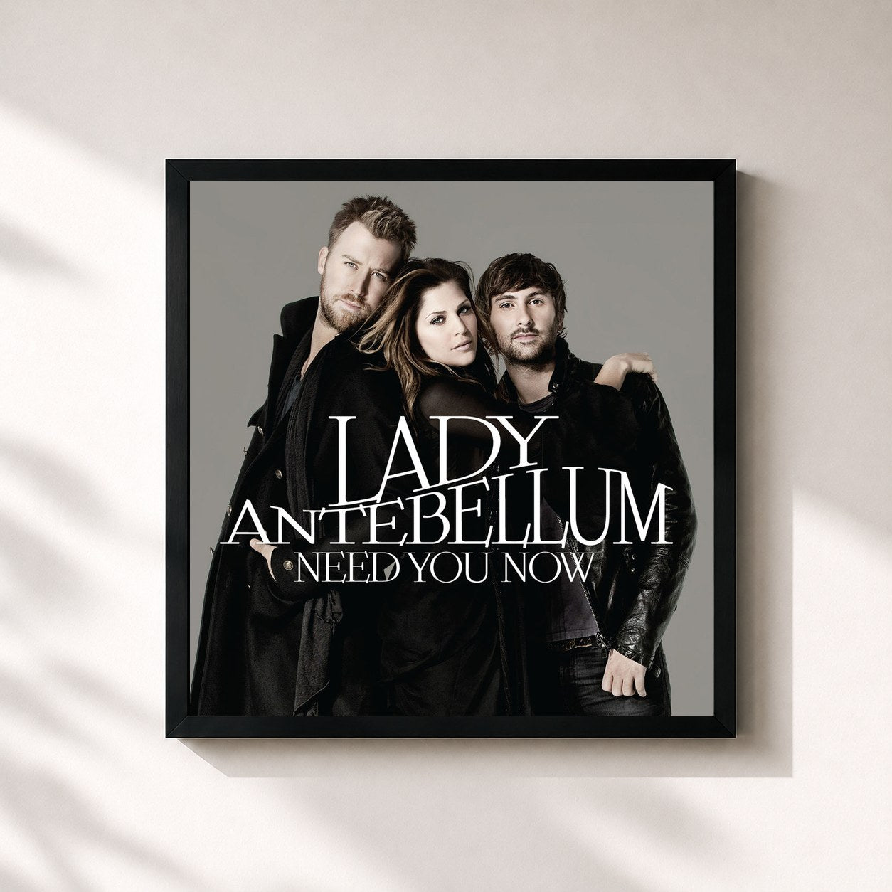 #noir Tableau carré de l'album Need You Now de Lady A, cadre noir 32x32 cm