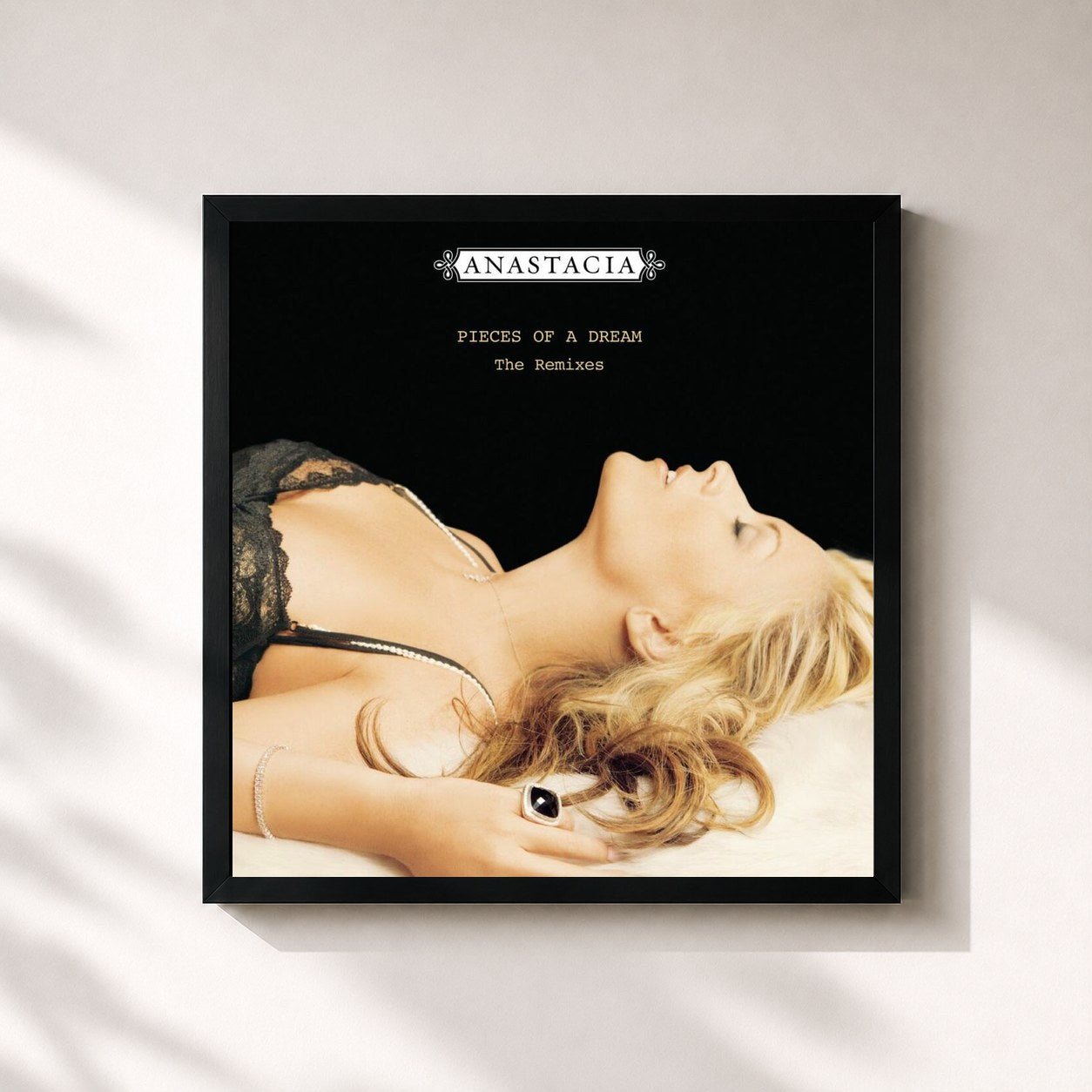 #noir Tableau carré de l'album Pieces of A Dream - The Remixes de Anastacia, cadre noir 32x32 cm