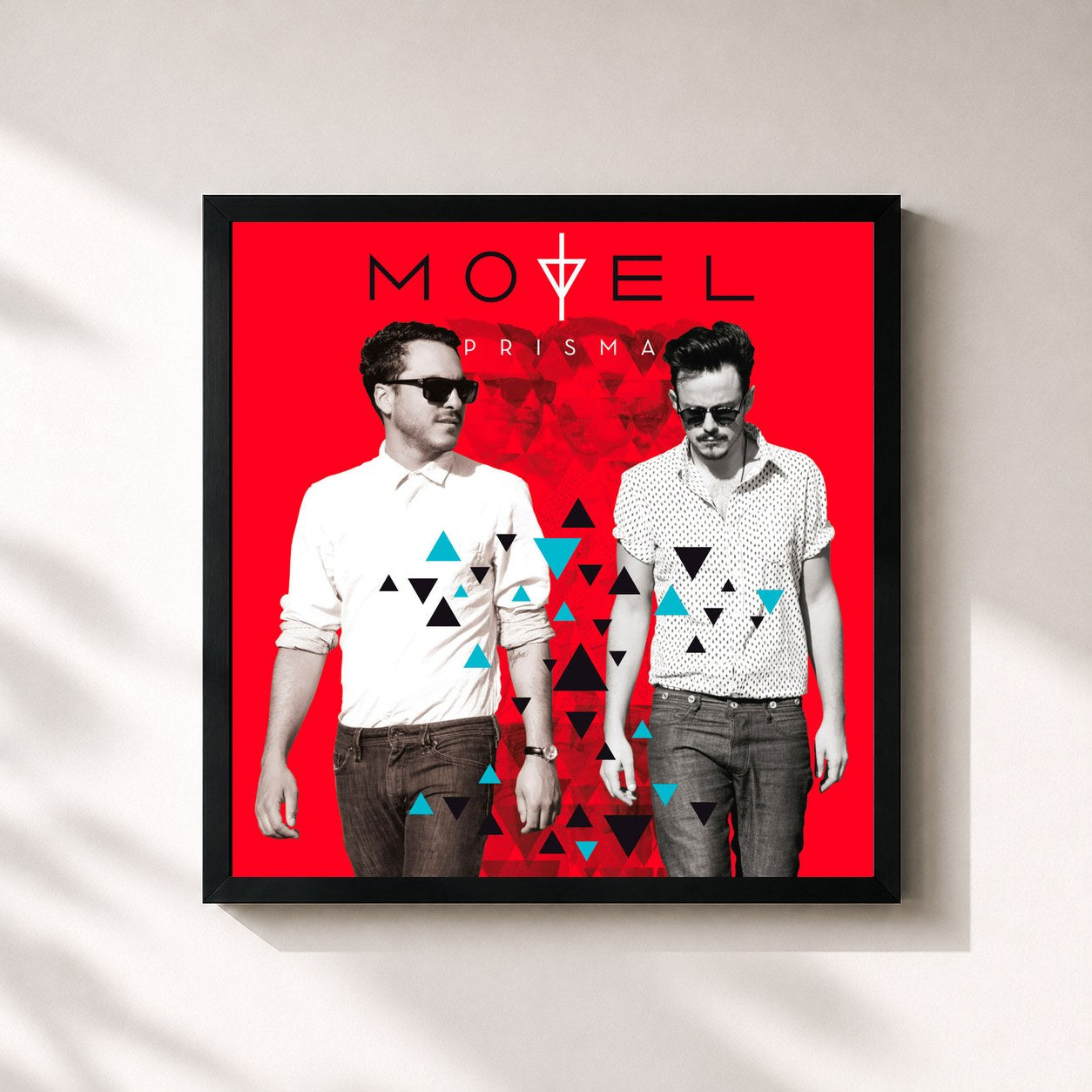 #noir Tableau carré de l'album Prisma de MOTEL, cadre noir 32x32 cm
