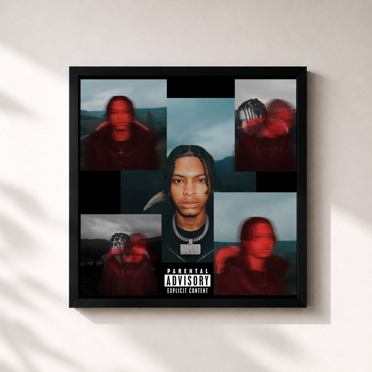 #noir Tableau carré de l'album DO NOT DISTURB (DELUXE) de Nemzzz, cadre noir 32x32 cm