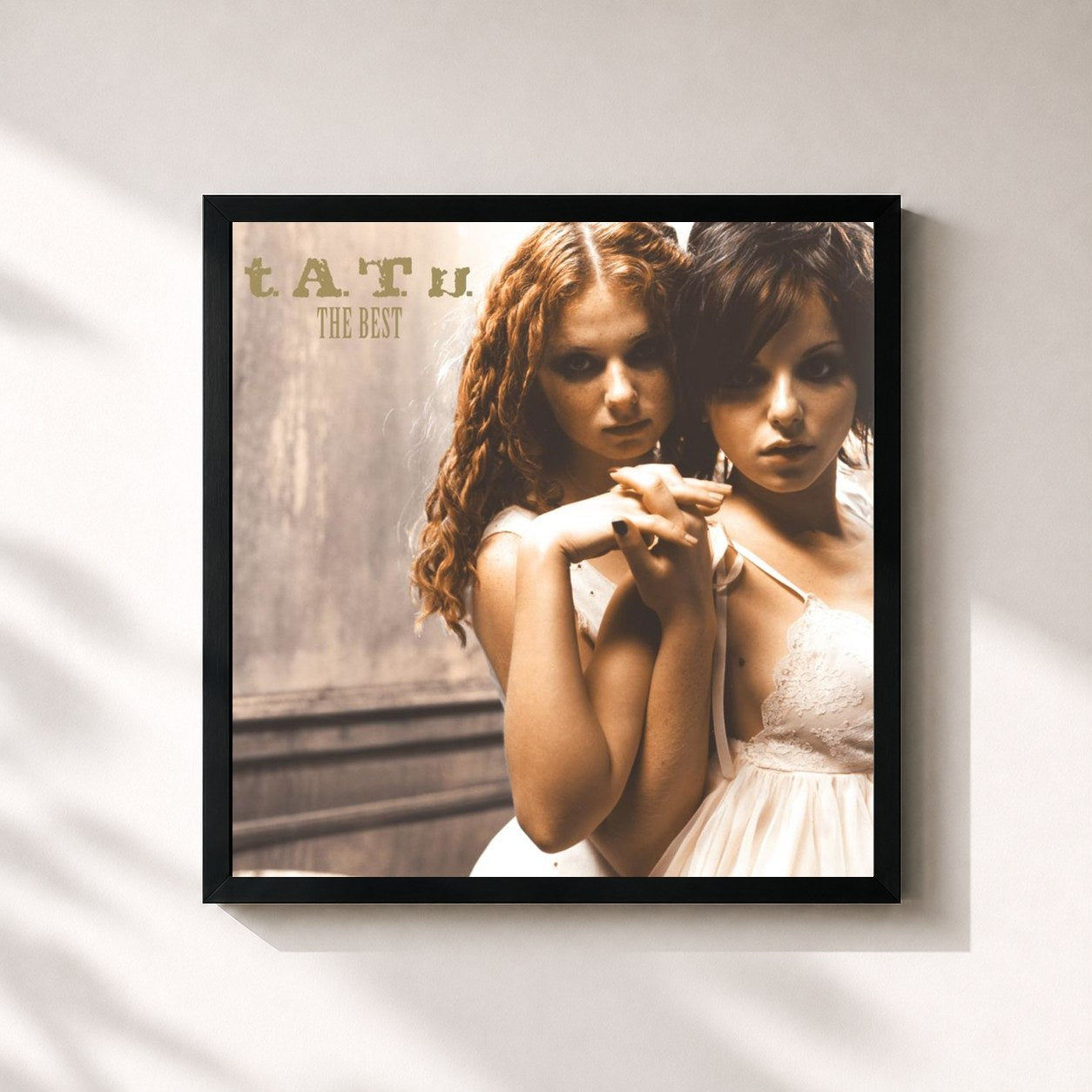 #noir Tableau carré de l'album t.A.T.u. - The Best de t.A.T.u., cadre noir 32x32 cm