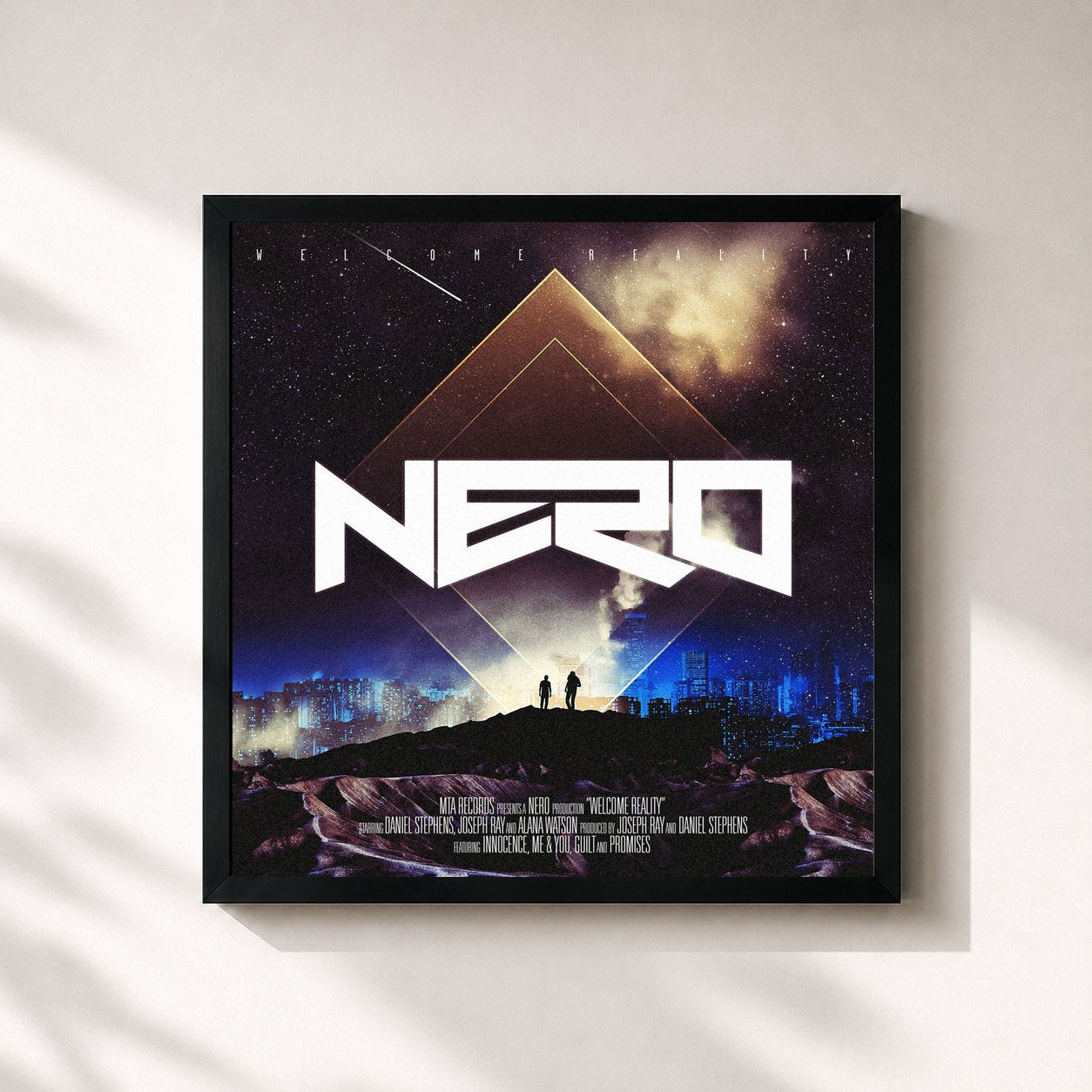 #noir Tableau carré de l'album Welcome Reality de Nero, cadre noir 32x32 cm