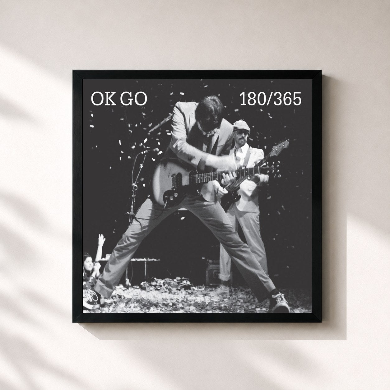 #noir Tableau carré de l'album 180/365 de OK Go, cadre noir 32x32 cm