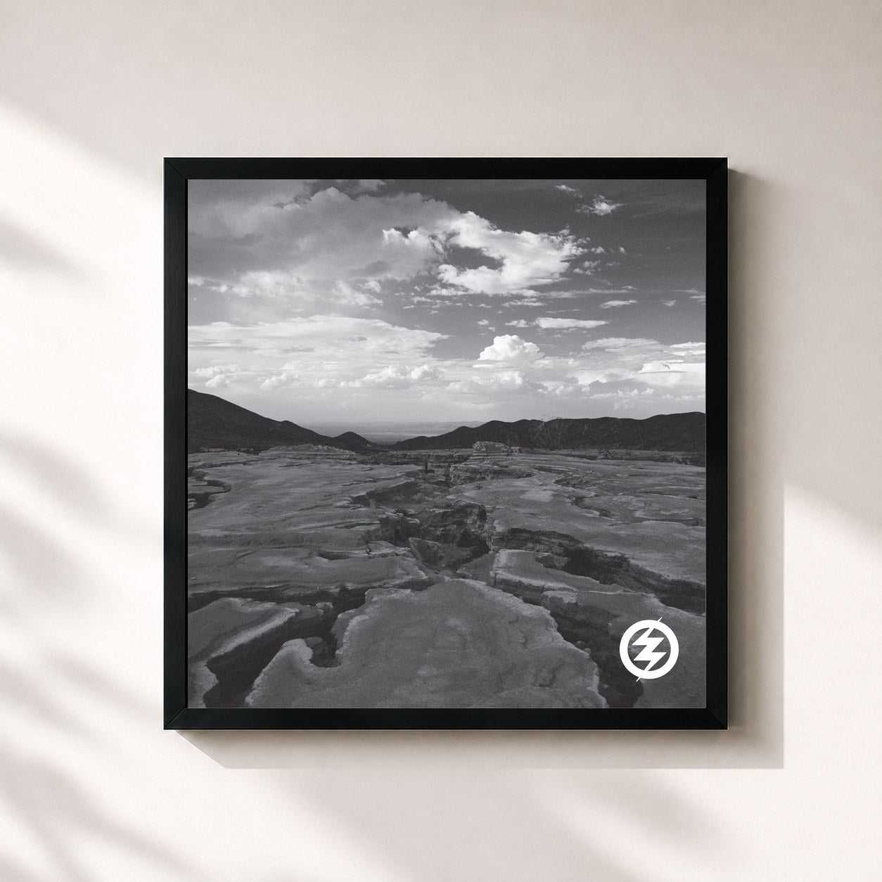 #noir Tableau carré de l'album The Room de Zoé, cadre noir 32x32 cm