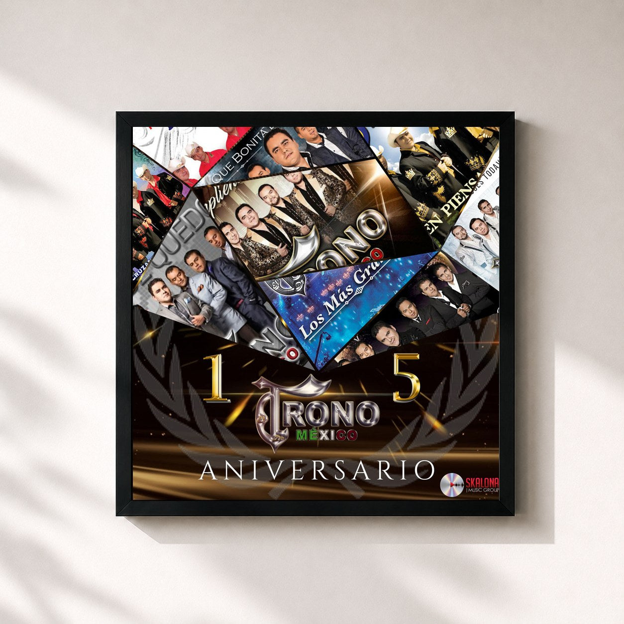 #noir Tableau carré de l'album 15 Aniversario de El Trono de Mexico, cadre noir 32x32 cm