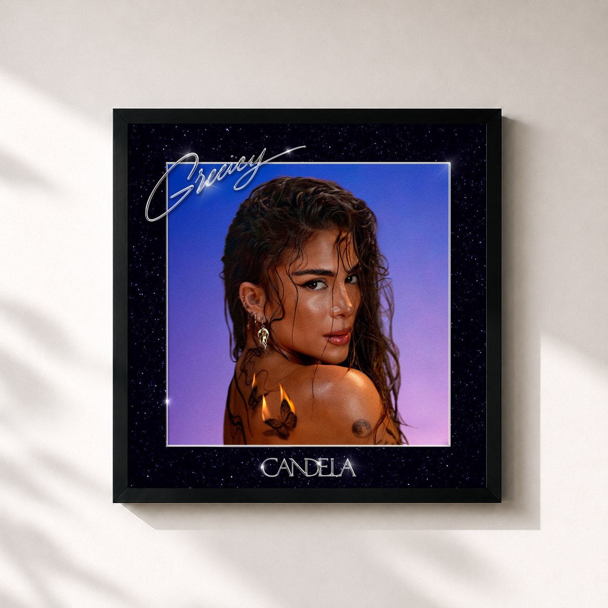 #noir Tableau carré de l'album CANDELA de Greeicy, cadre noir 32x32 cm