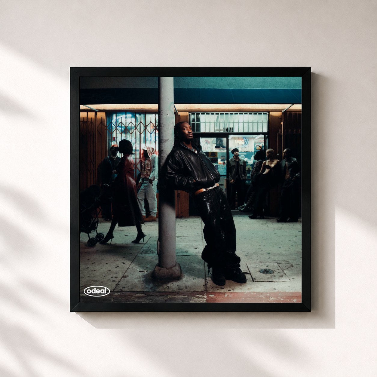 #noir Tableau carré de l'album The Fall That Saved Us de Odeal, cadre noir 32x32 cm