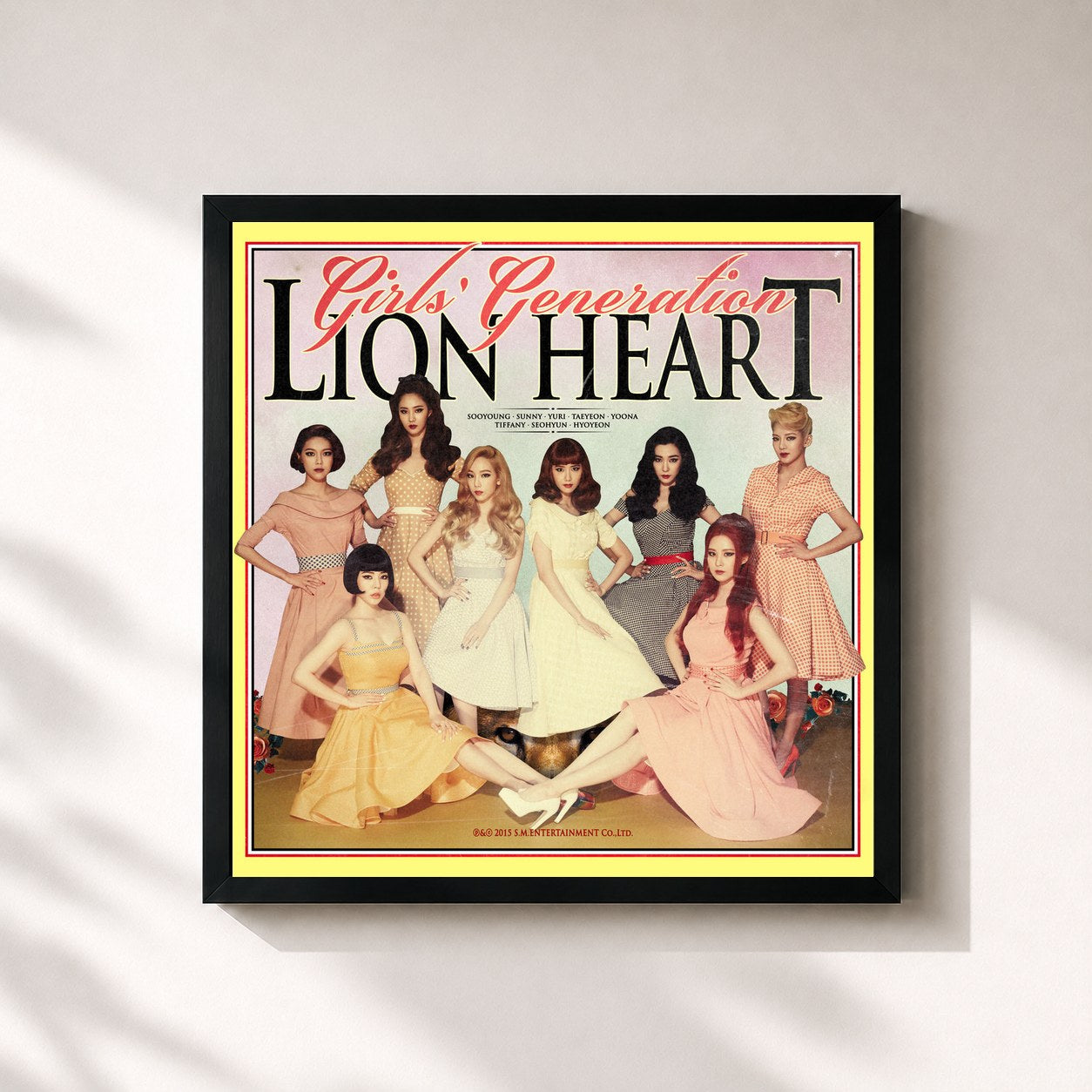 #noir Tableau carré de l'album Lion Heart - The 5th Album de Girls' Generation, cadre noir 32x32 cm