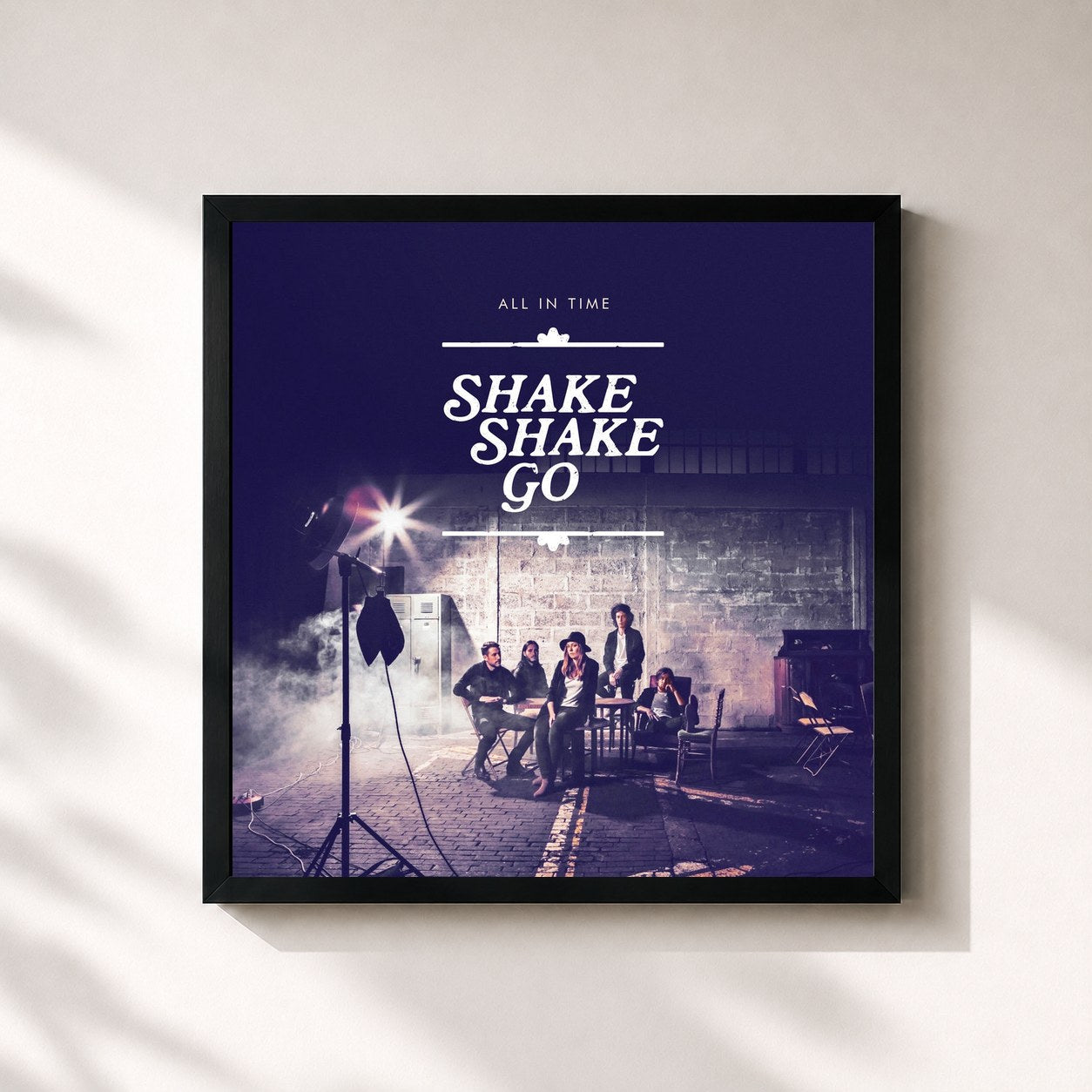 #noir Tableau carré de l'album All in Time de Shake Shake Go, cadre noir 32x32 cm