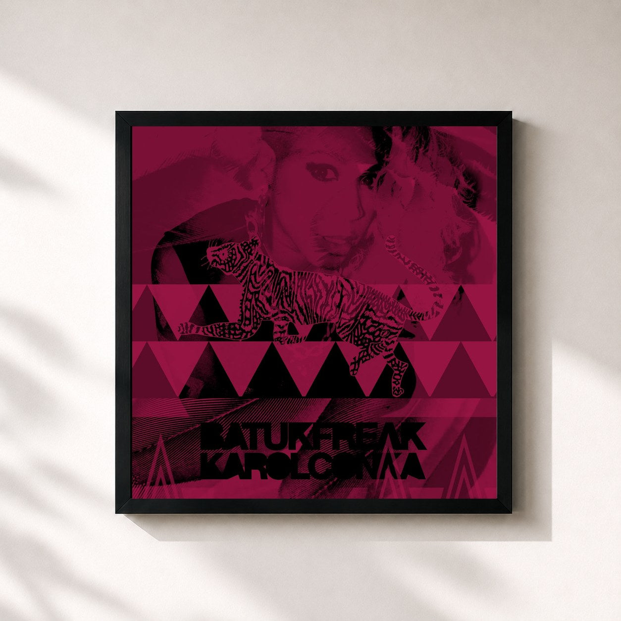 #noir Tableau carré de l'album Batuk Freak (Instrumentals) de Karol Conká, cadre noir 32x32 cm