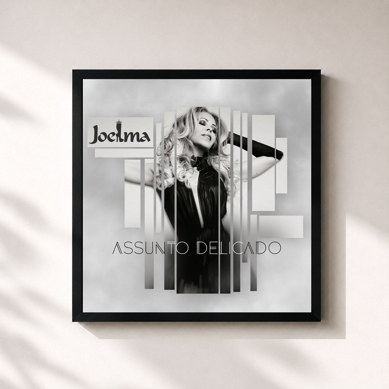 #noir Tableau carré de l'album Assunto Delicado de Joelma, cadre noir 32x32 cm