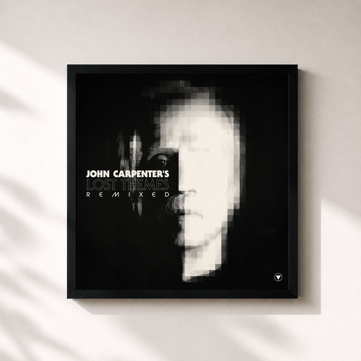 #noir Tableau carré de l'album Lost Themes Remixed de John Carpenter, cadre noir 32x32 cm