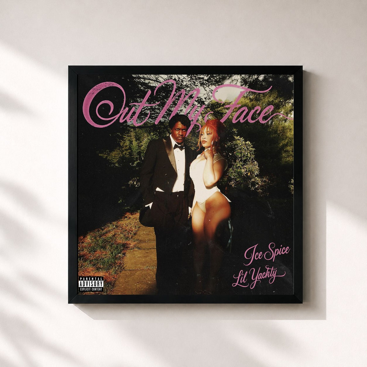 #noir Tableau carré de l'album Out My Face (My Baby) de Ice Spice, cadre noir 32x32 cm
