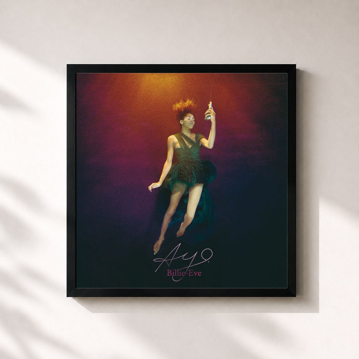 #noir Tableau carré de l'album Billie-Eve de Ayo, cadre noir 32x32 cm