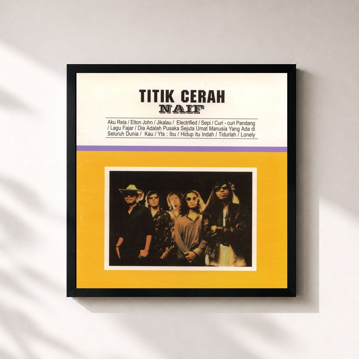 #noir Tableau carré de l'album Titik Cerah de Naif, cadre noir 32x32 cm