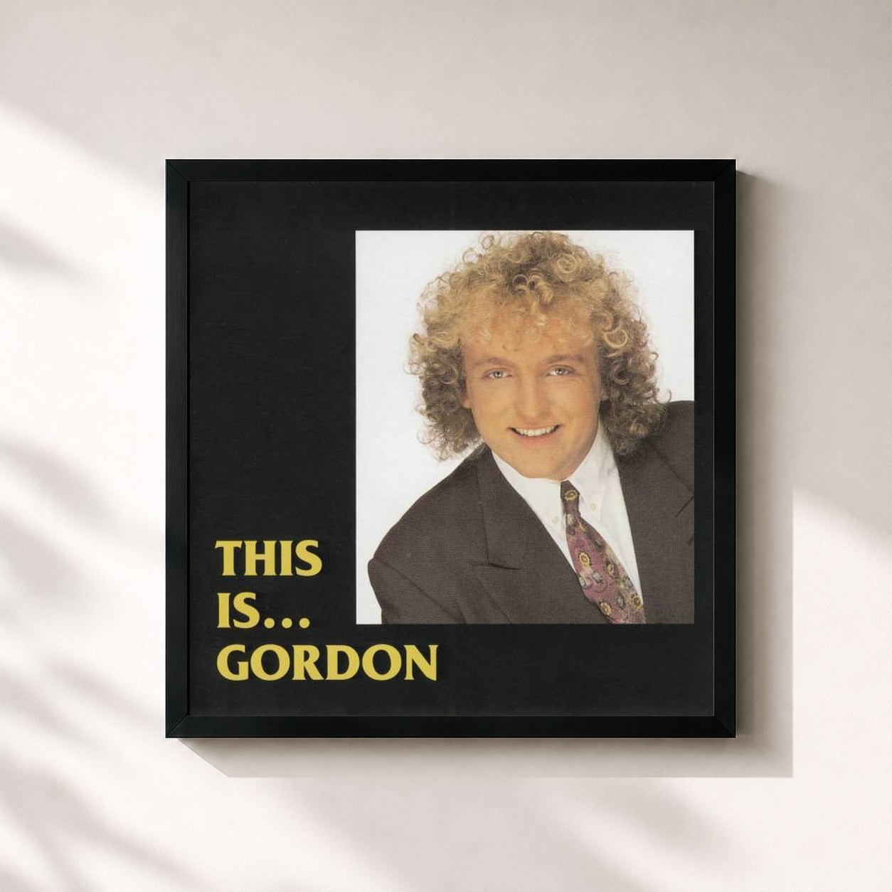 #noir Tableau carré de l'album This is .... Gordon de Gordon, cadre noir 32x32 cm