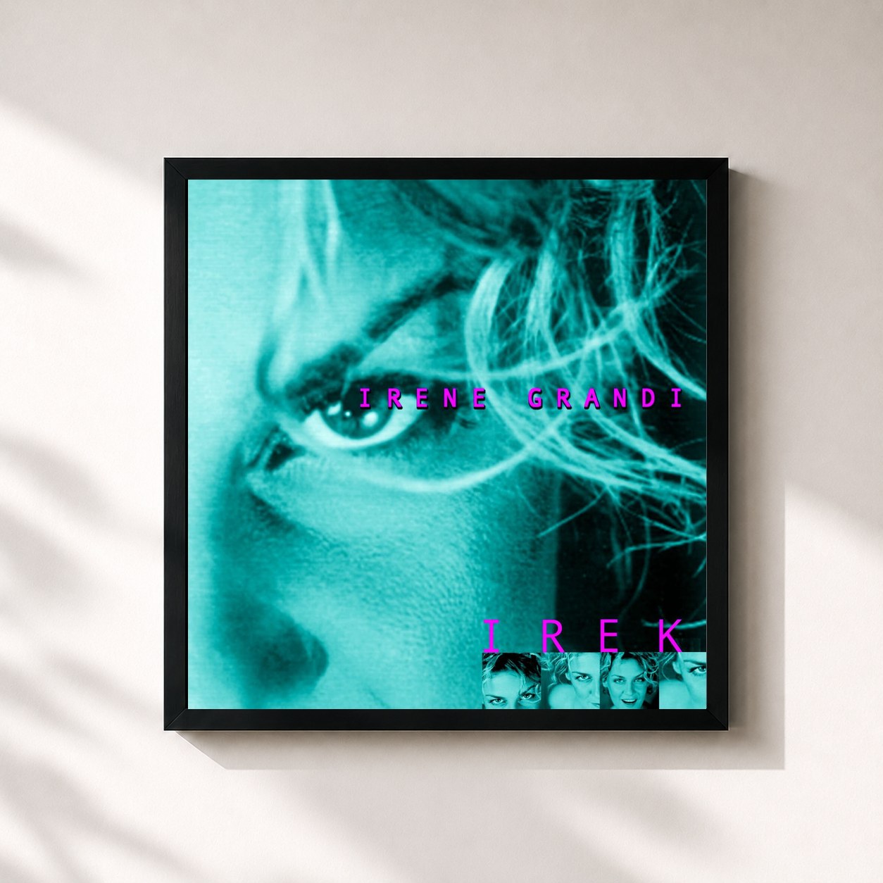 #noir Tableau carré de l'album Irek de Irene Grandi, cadre noir 32x32 cm