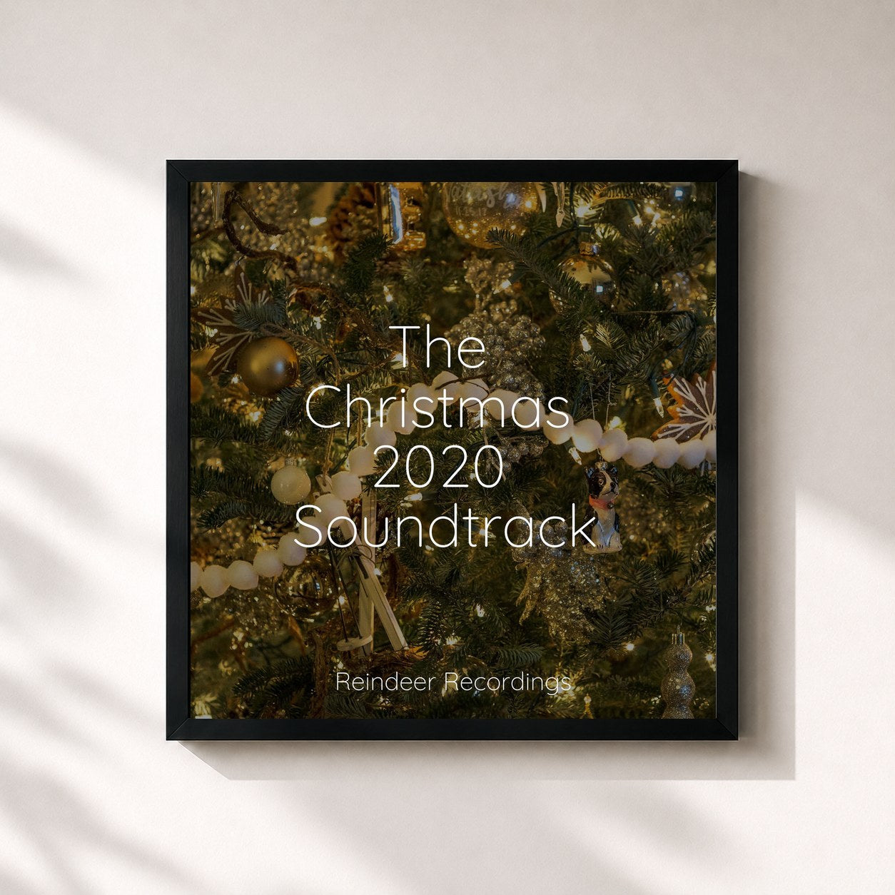 #noir Tableau carré de l'album The Christmas 2020 Soundtrack de Chansons de Noel, cadre noir 32x32 cm