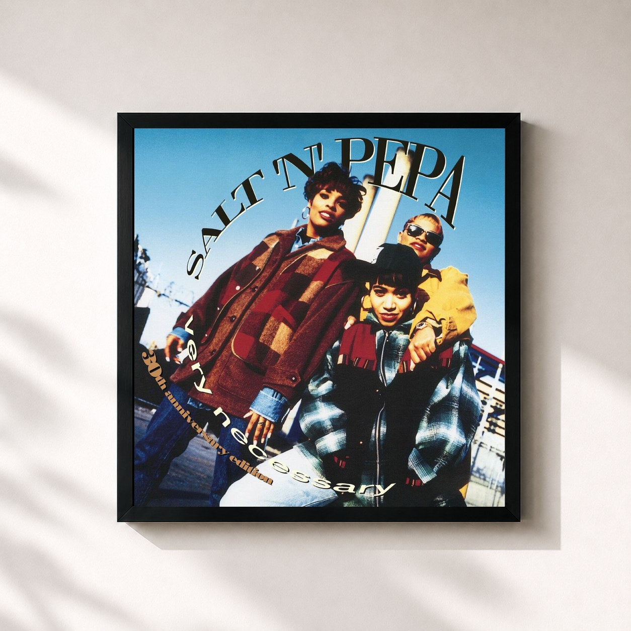 #noir Tableau carré de l'album Very Necessary (30th Anniversary Edition) de Salt-N-Pepa, cadre noir 32x32 cm