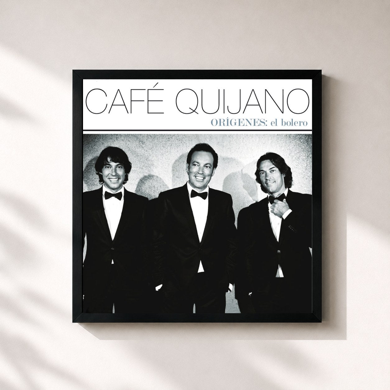 #noir Tableau carré de l'album Orígenes: El Bolero de Café Quijano, cadre noir 32x32 cm