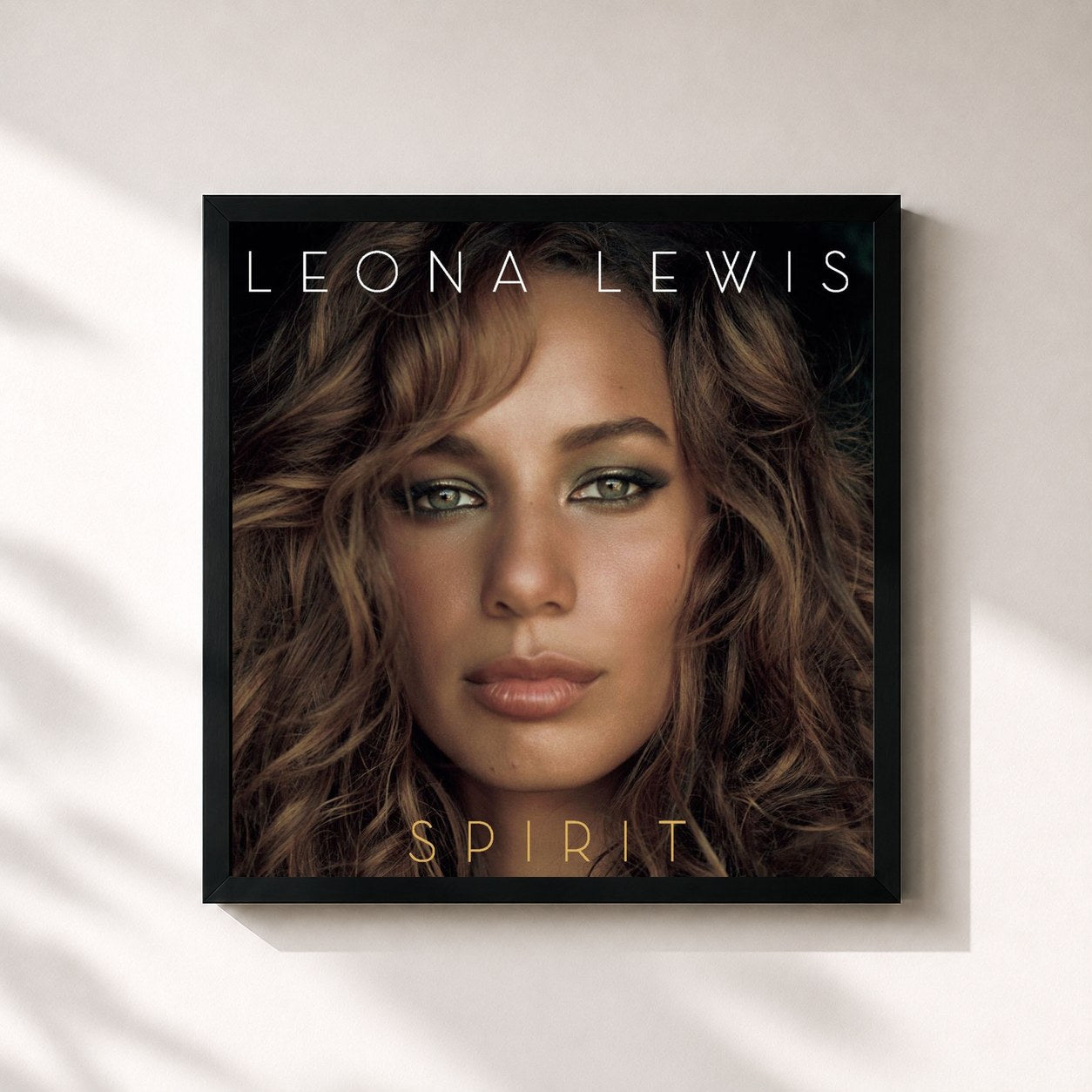 #noir Tableau carré de l'album Spirit de Leona Lewis, cadre noir 32x32 cm