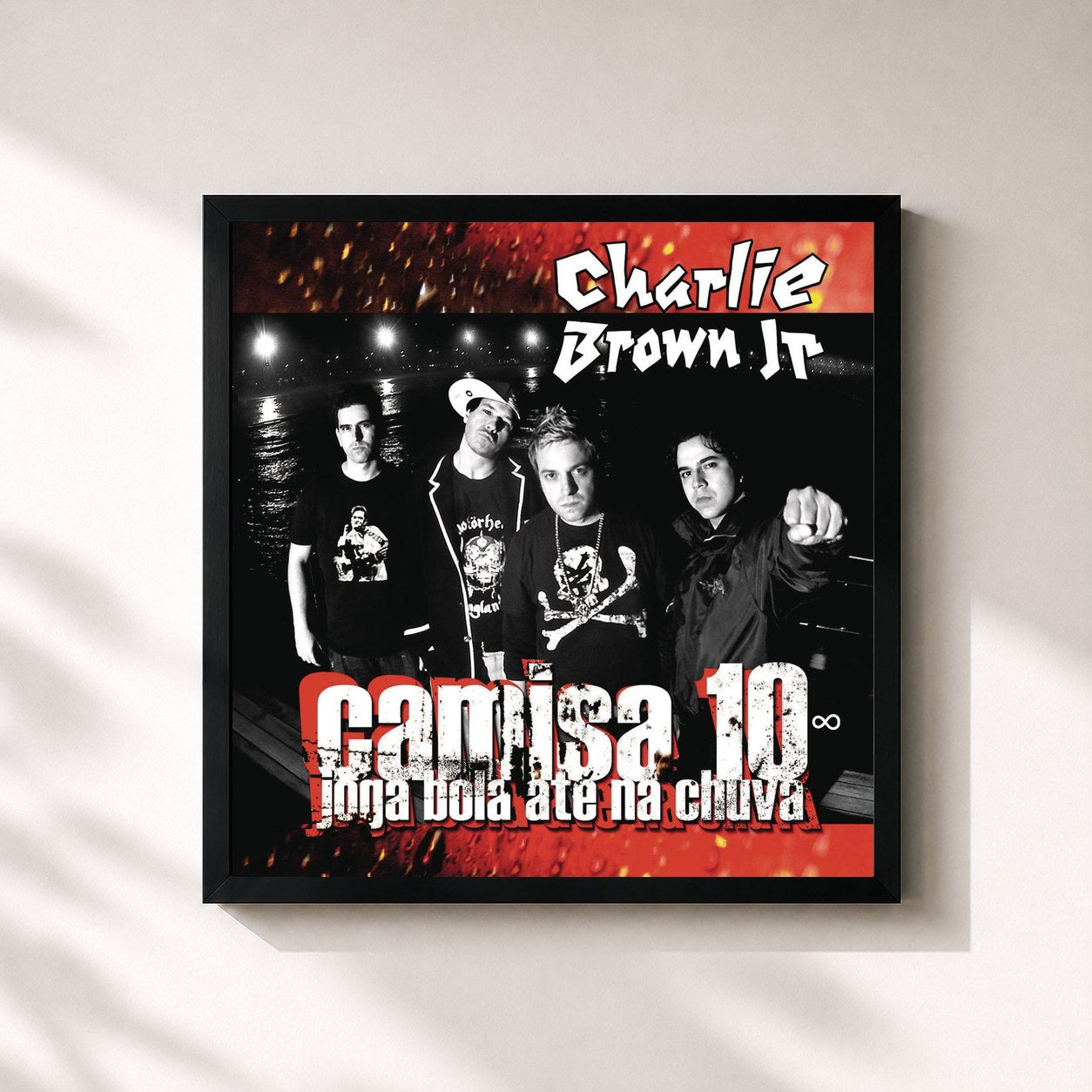 #noir Tableau carré de l'album Camisa 10 joga bola até na chuva de Charlie Brown Jr., cadre noir 32x32 cm