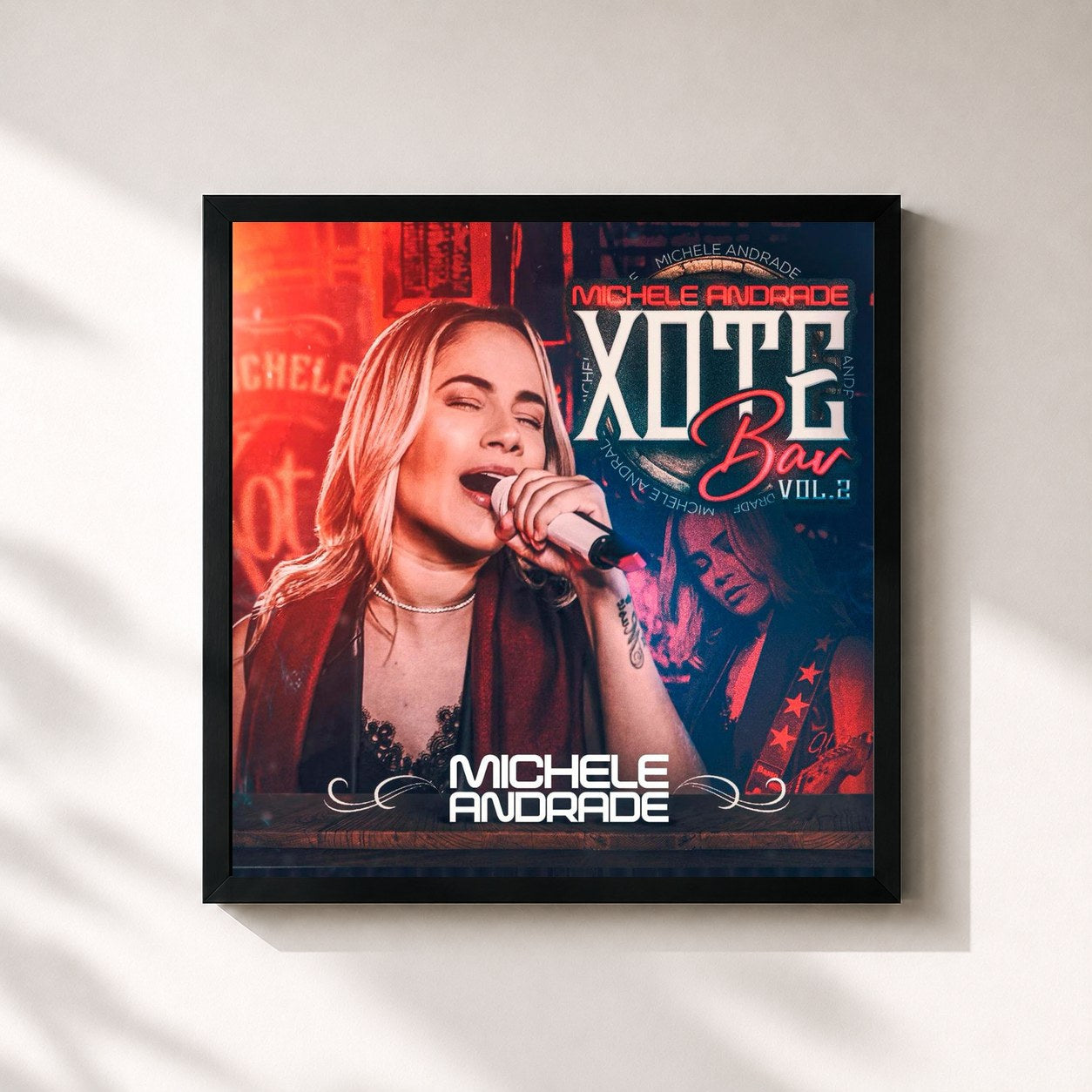 #noir Tableau carré de l'album Xote Bar 2 de Michele Andrade, cadre noir 32x32 cm