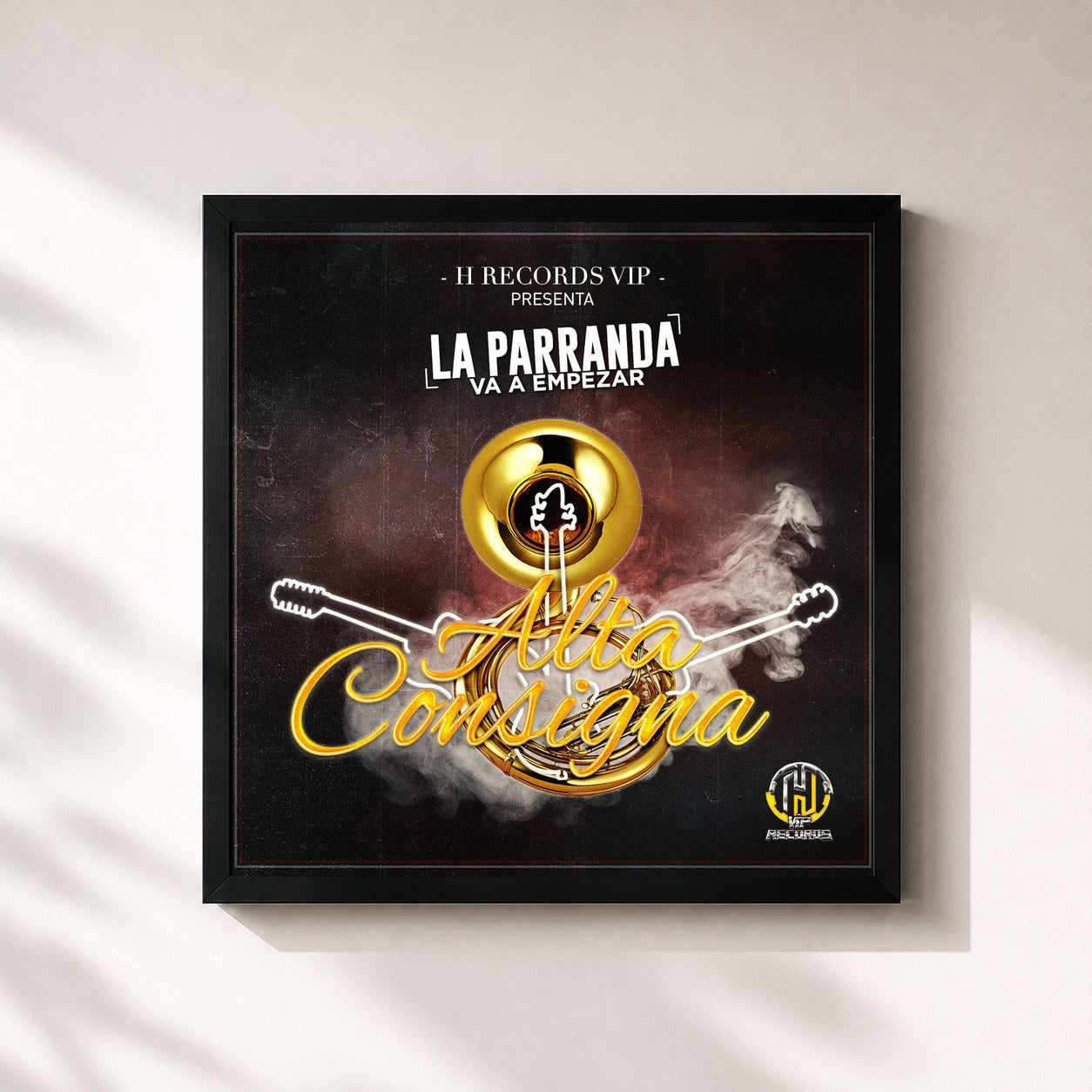 #noir Tableau carré de l'album La Parranda Va a Empezar de Alta Consigna, cadre noir 32x32 cm