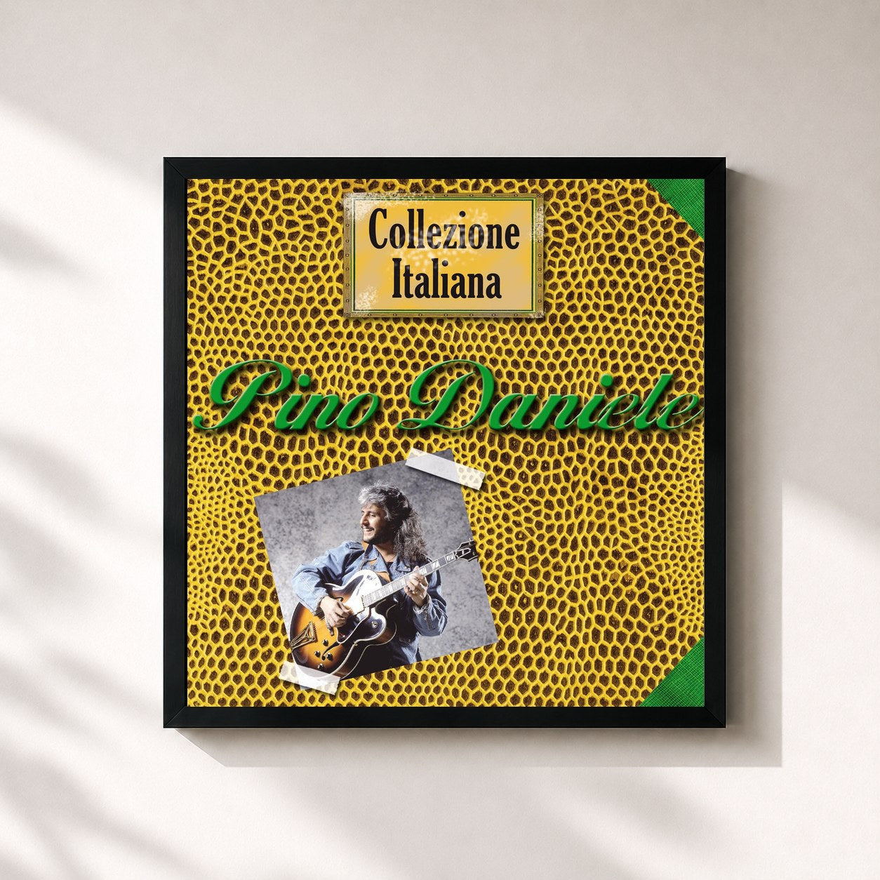 #noir Tableau carré de l'album Collezione Italiana de Pino Daniele, cadre noir 32x32 cm