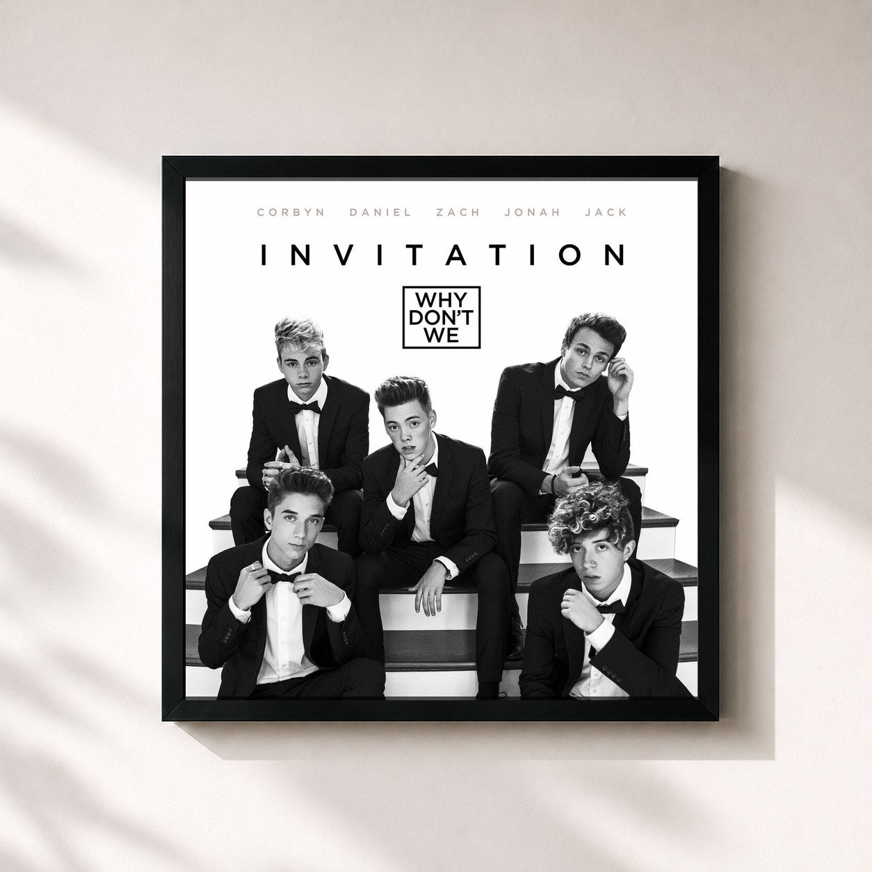 #noir Tableau carré de l'album Invitation de Why Don't We, cadre noir 32x32 cm