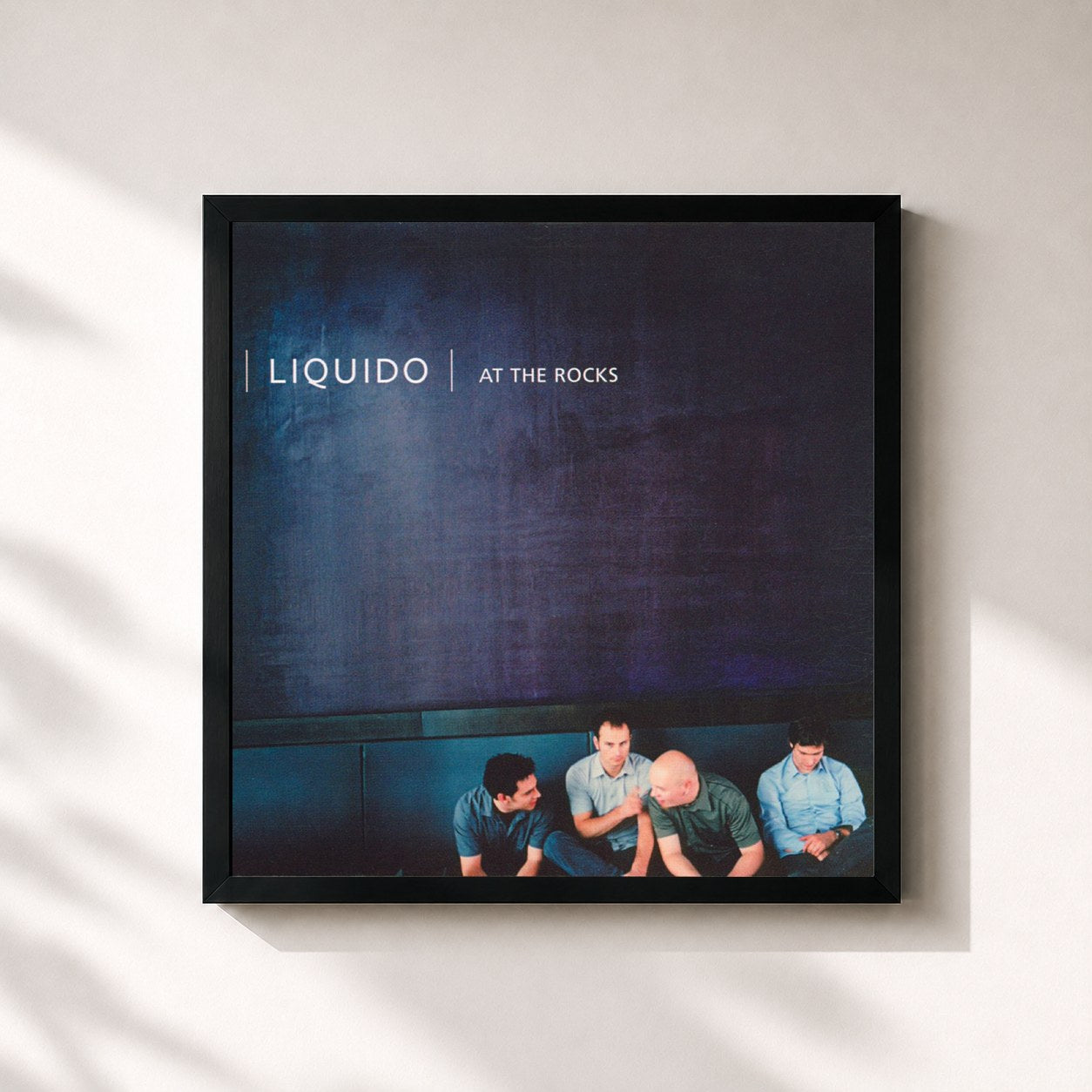 #noir Tableau carré de l'album At the Rocks de Liquido, cadre noir 32x32 cm
