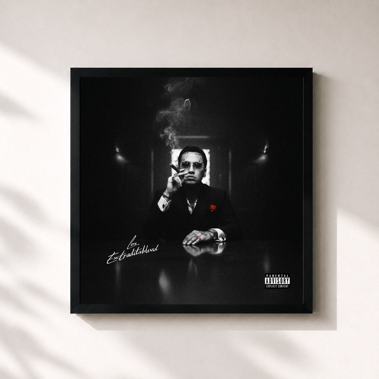 #noir Tableau carré de l'album EXTRADITABLESSD de Blessd, cadre noir 32x32 cm