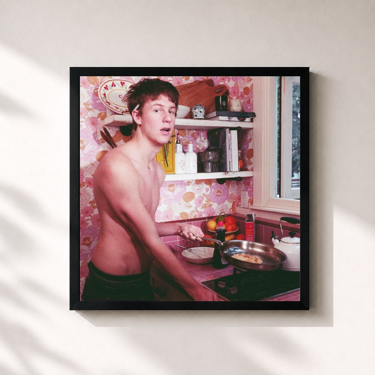 #noir Tableau carré de l'album Sweet Boy de Malcolm Todd, cadre noir 32x32 cm