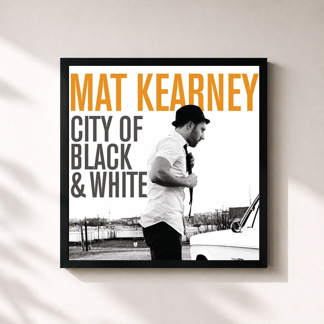 #noir Tableau carré de l'album City Of Black & White de Mat Kearney, cadre noir 32x32 cm