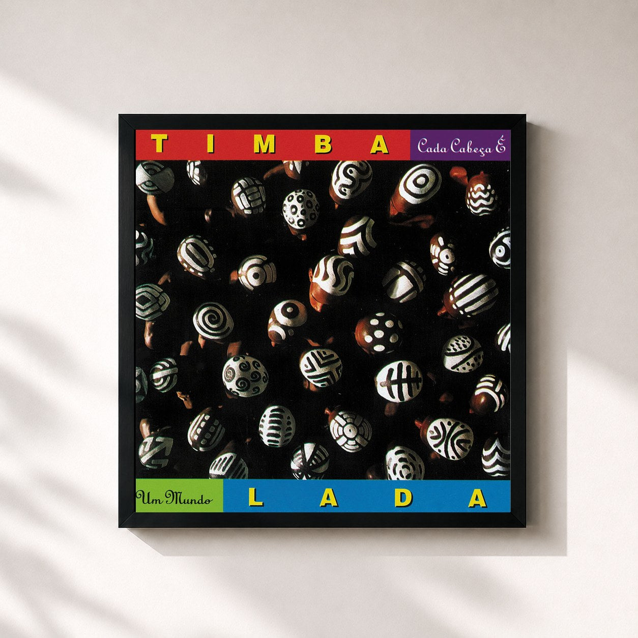 #noir Tableau carré de l'album Cada Cabeca É Um Mundo de Timbalada, cadre noir 32x32 cm