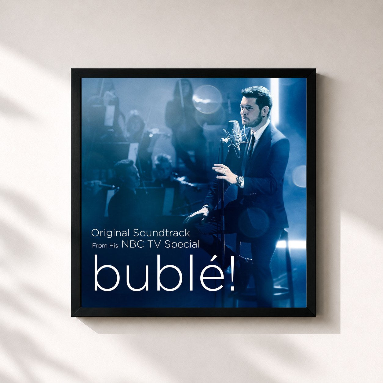 #noir Tableau carré de l'album Bublé! (Original Soundtrack from his NBC TV Special) de Michael Bublé, cadre noir 32x32 cm