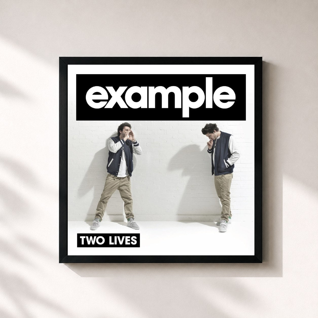 #noir Tableau carré de l'album Two Lives (Remixes) de Example, cadre noir 32x32 cm