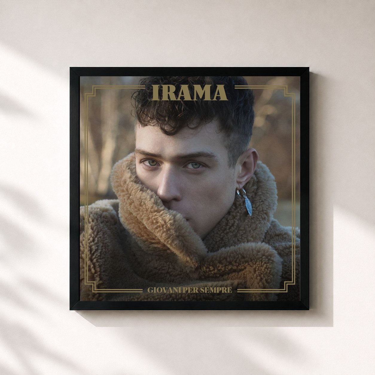 #noir Tableau carré de l'album Giovani per sempre de Irama, cadre noir 32x32 cm