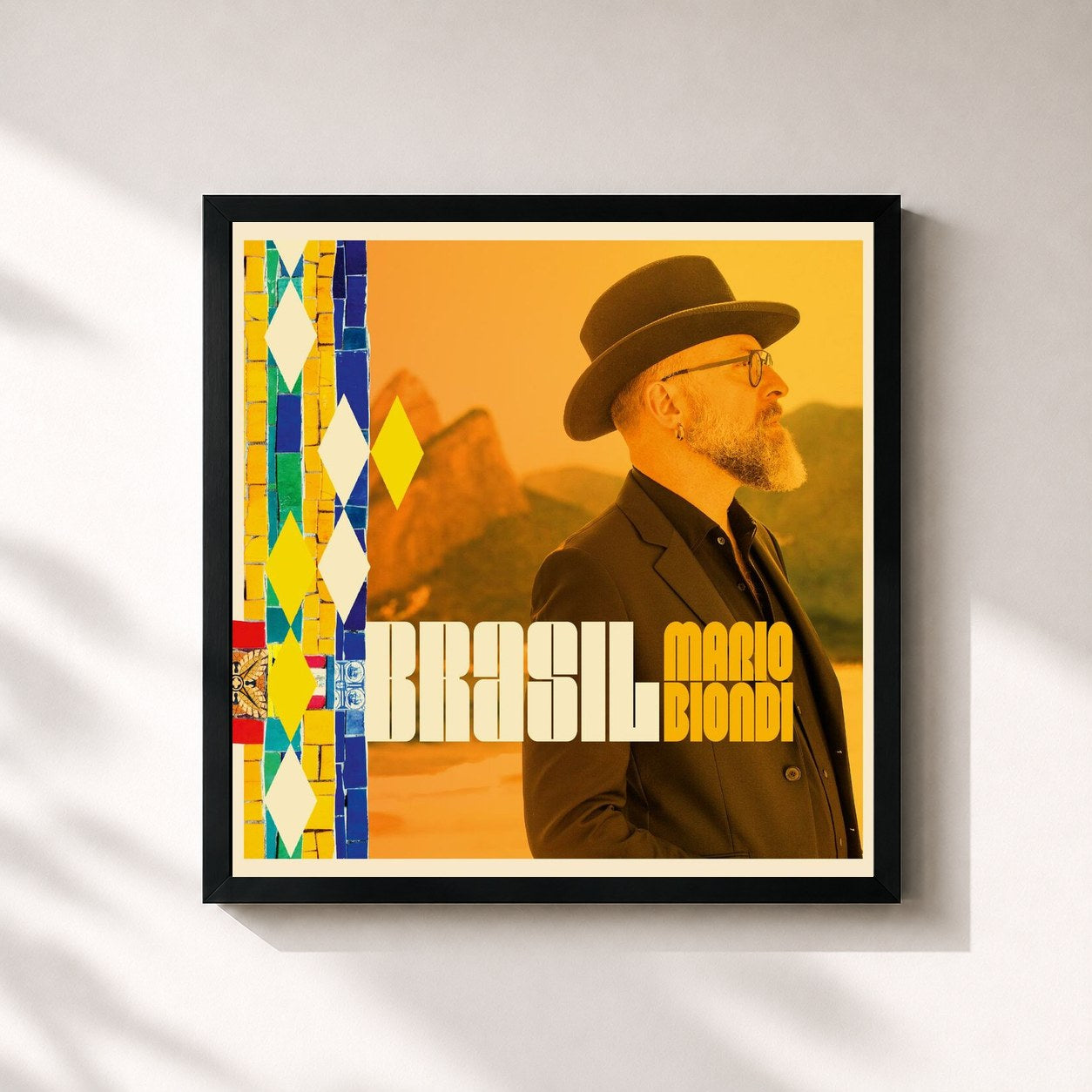#noir Tableau carré de l'album Brasil de Mario Biondi, cadre noir 32x32 cm