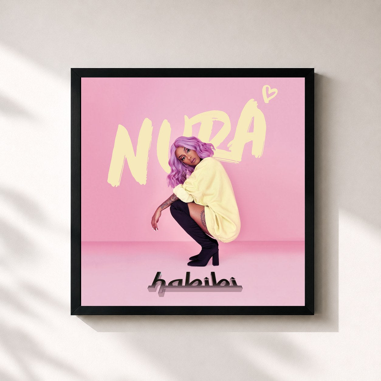 #noir Tableau carré de l'album habibi de Nura, cadre noir 32x32 cm