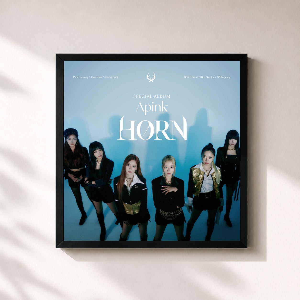 #noir Tableau carré de l'album HORN de Apink, cadre noir 32x32 cm