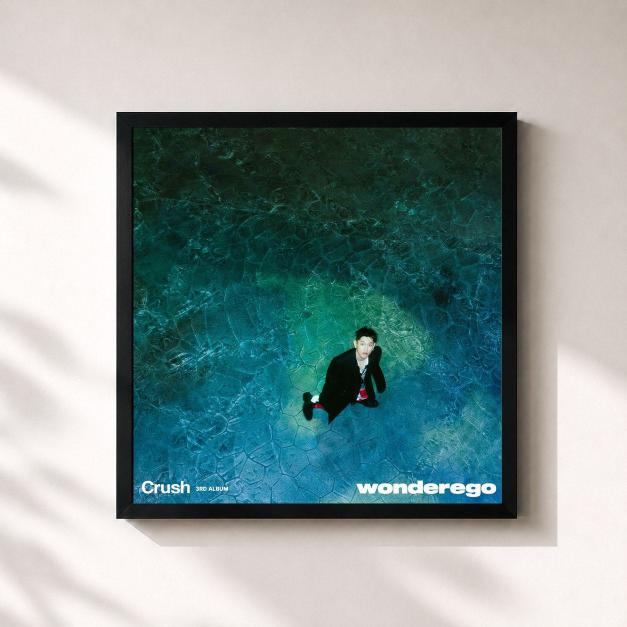 #noir Tableau carré de l'album wonderego de Crush, cadre noir 32x32 cm